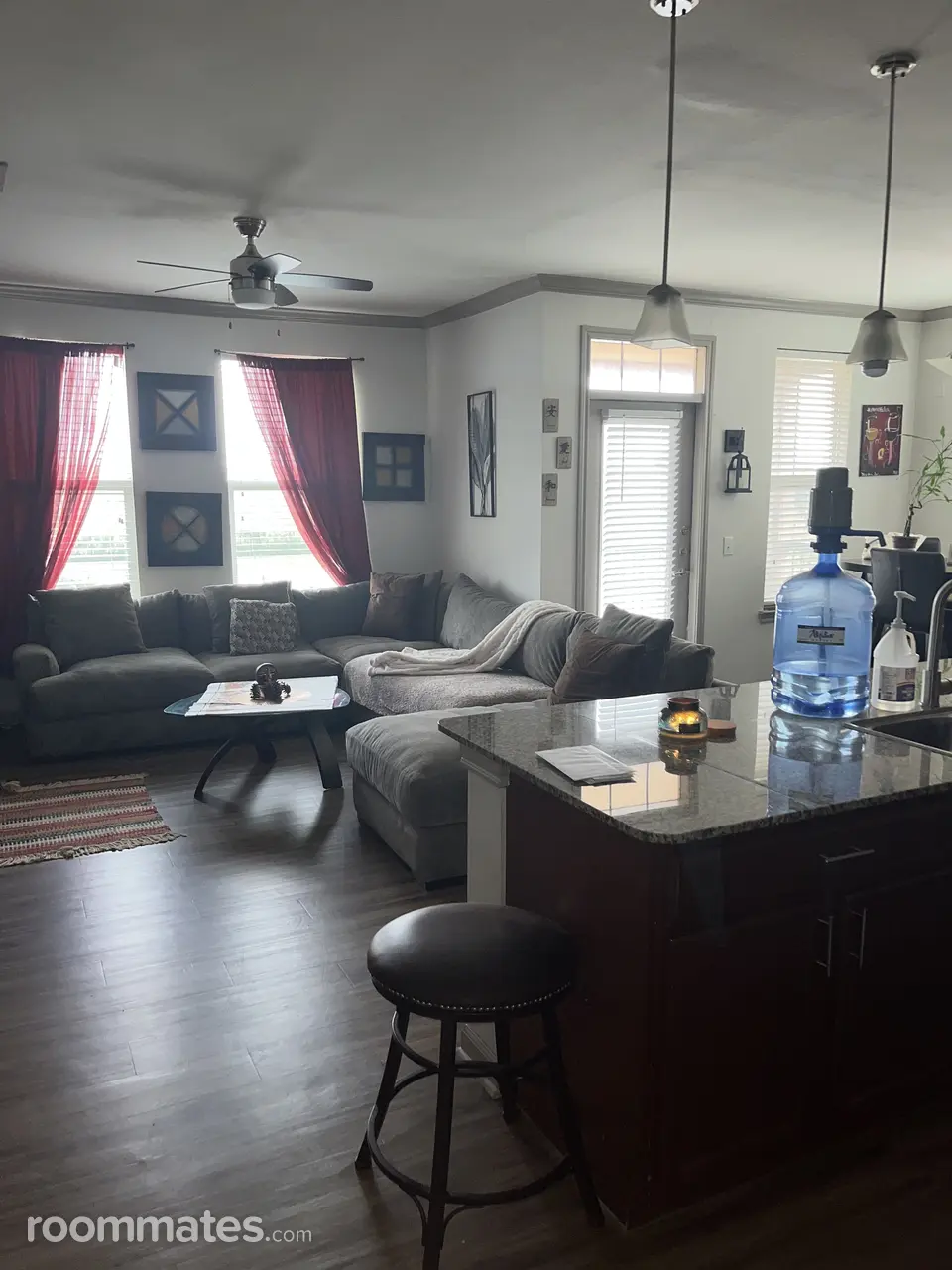 Profile photo 3 of 12