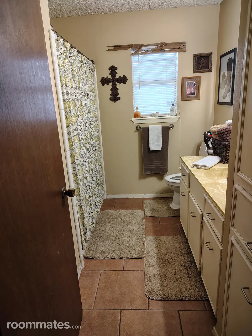 Profile photo 10 of 12