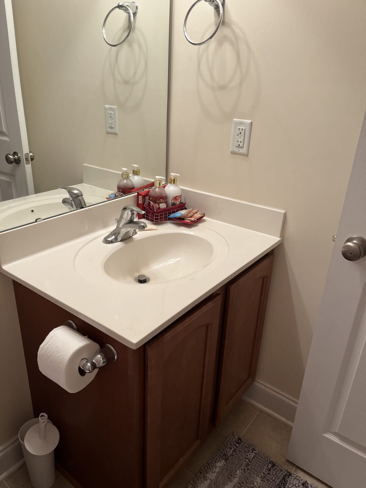 Profile photo 9 of 12