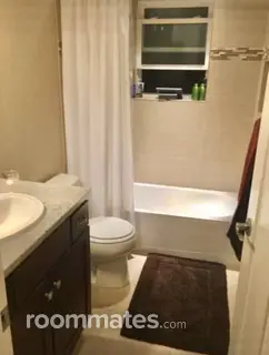 Room for rent in Denver, CO $975, house