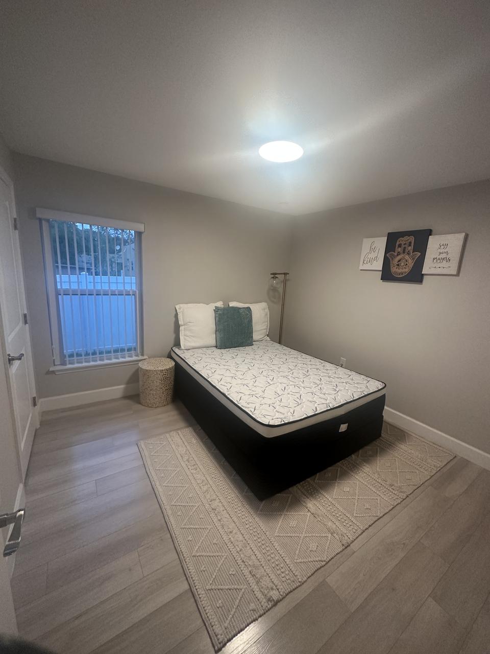 Profile photo 1 of 4