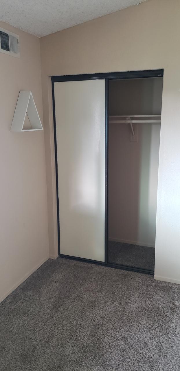 Profile photo 5 of 6