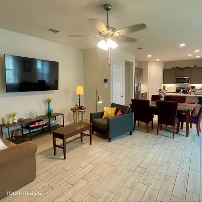 Room for rent in Aubrey, TX $1020, house