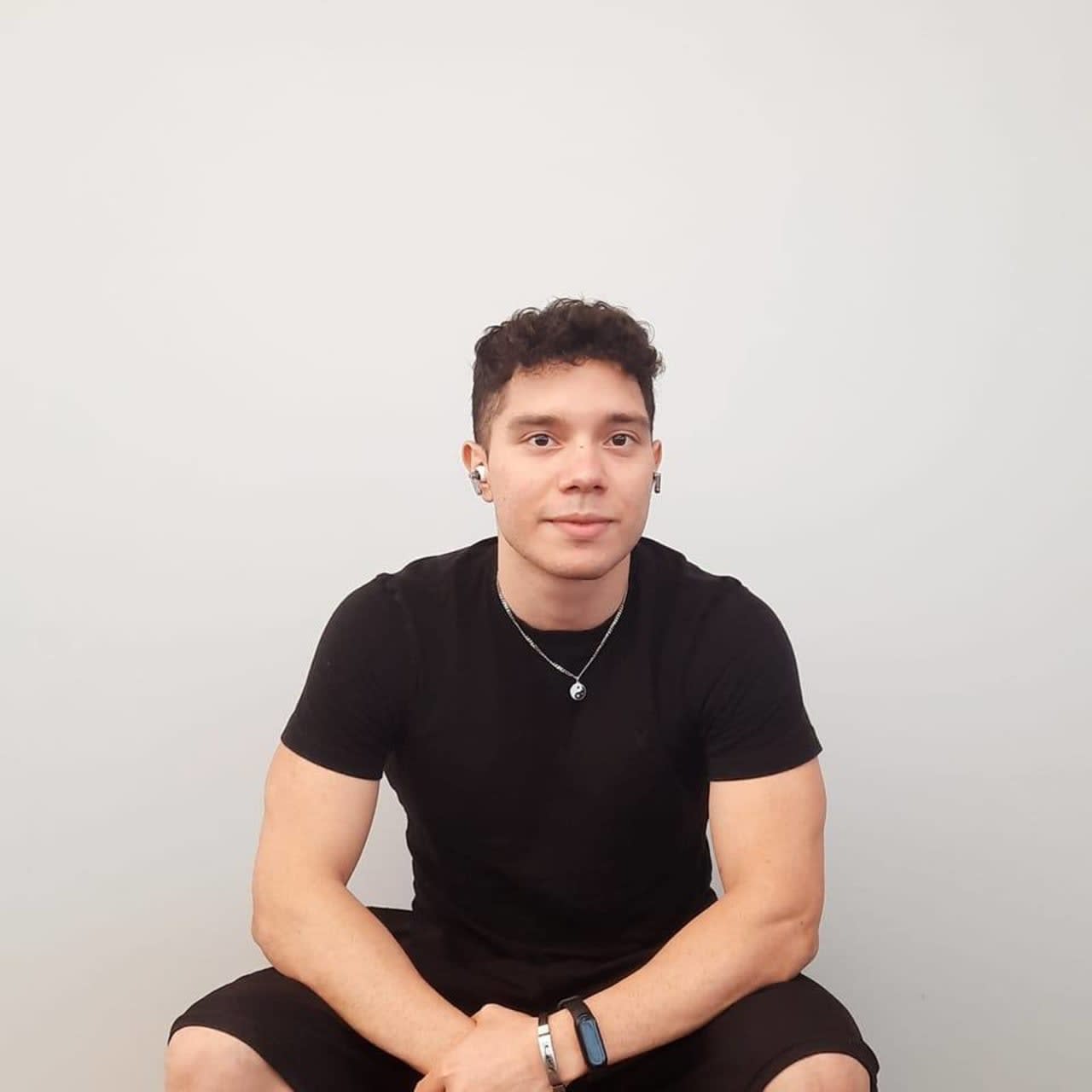 Profile photo 11 of 11