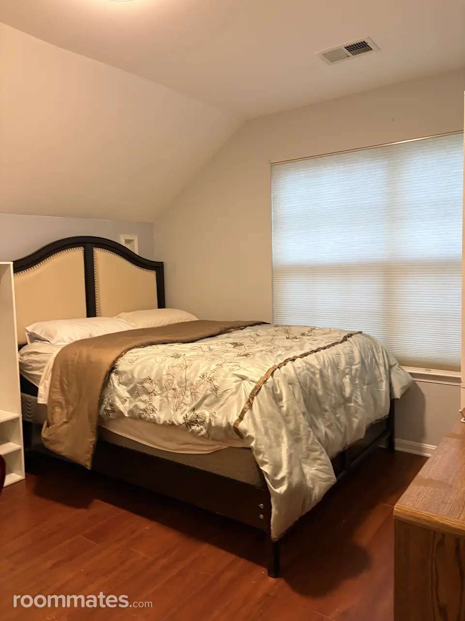 Profile photo 4 of 7