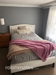 Room for rent in Gales Ferry, CT $700, house