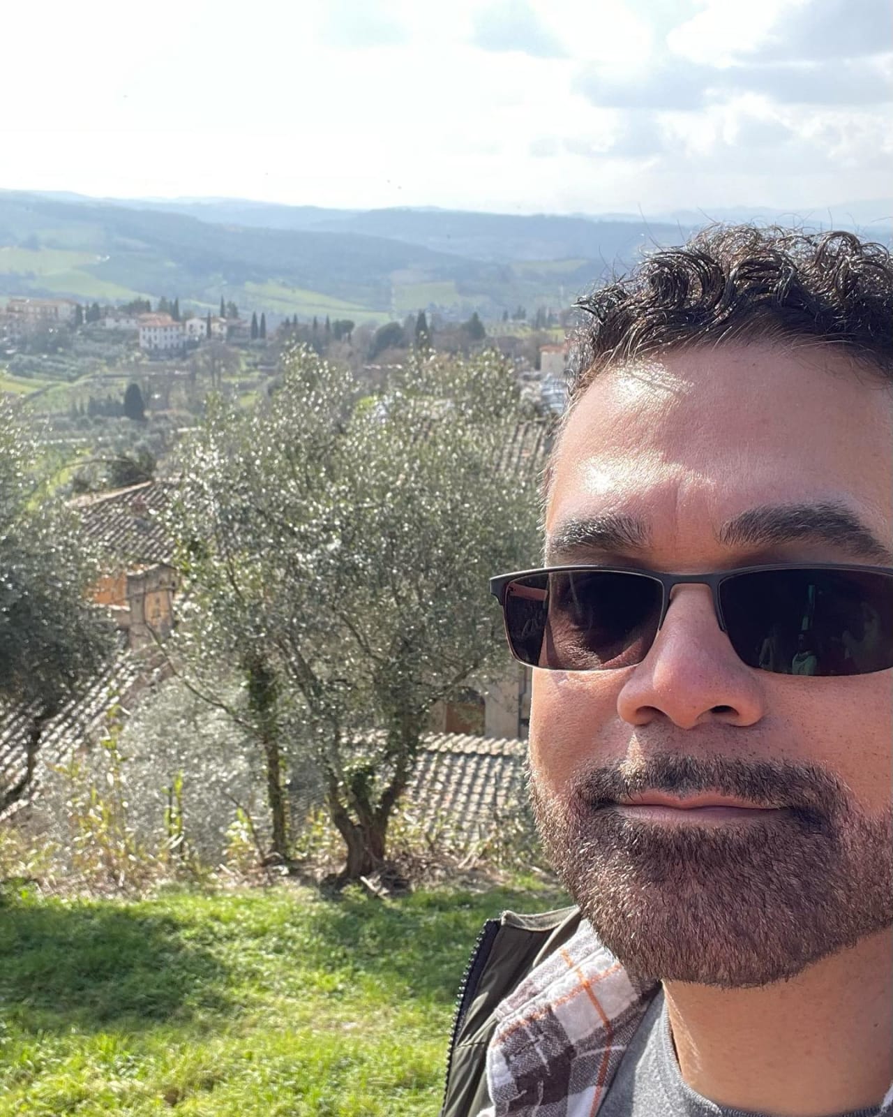 Profile photo 5 of 5