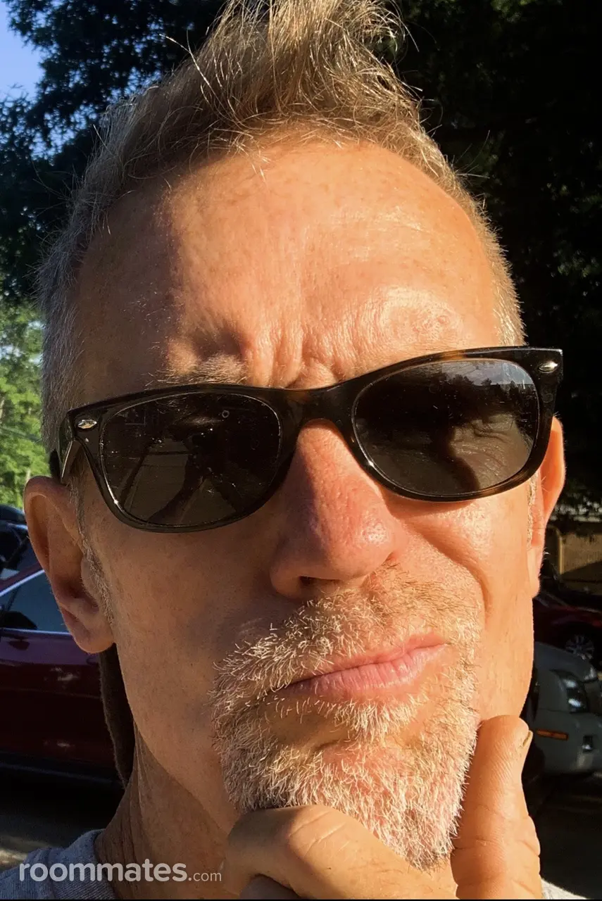 Profile photo 7 of 7