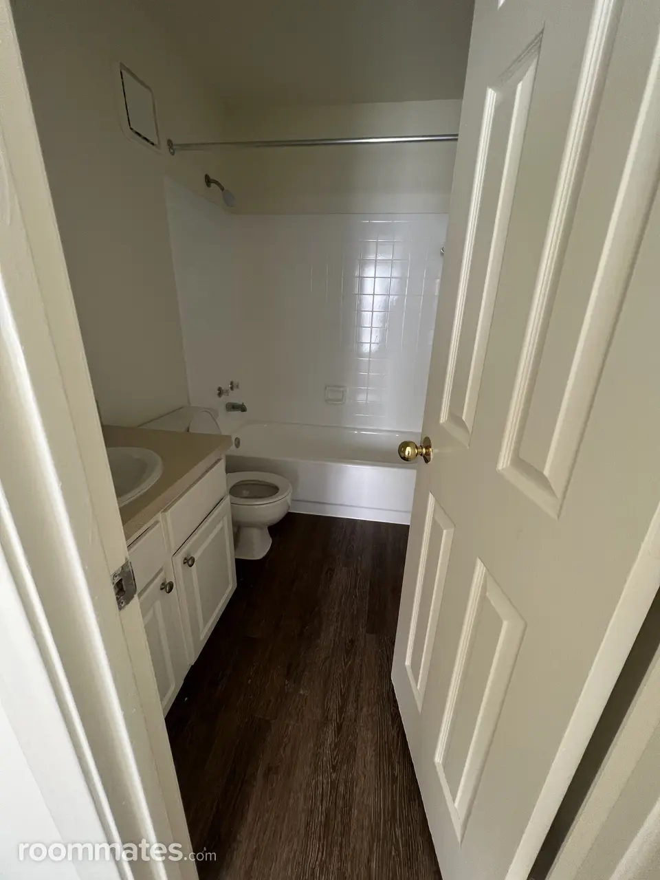 Profile photo 9 of 19