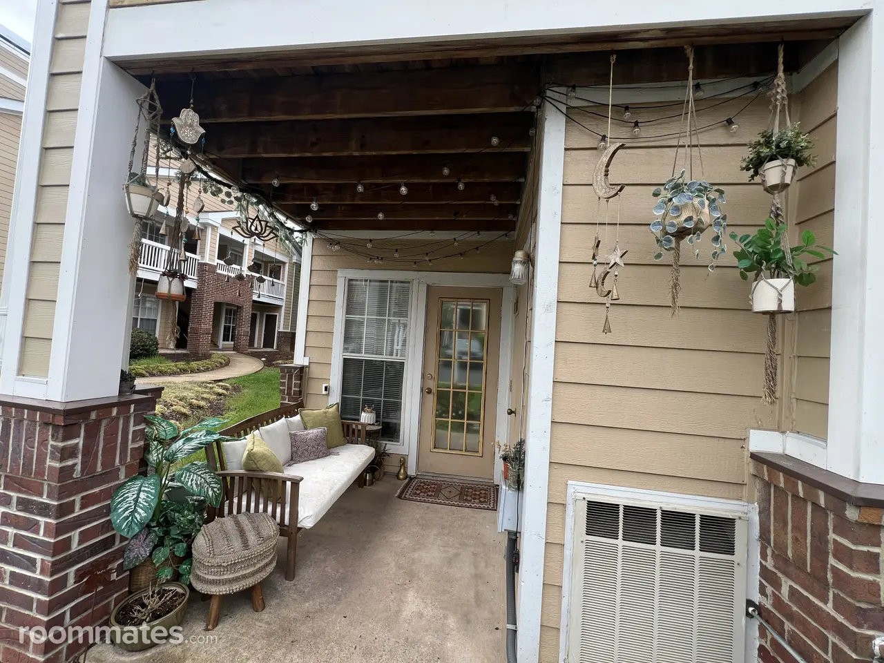 Profile photo 10 of 19