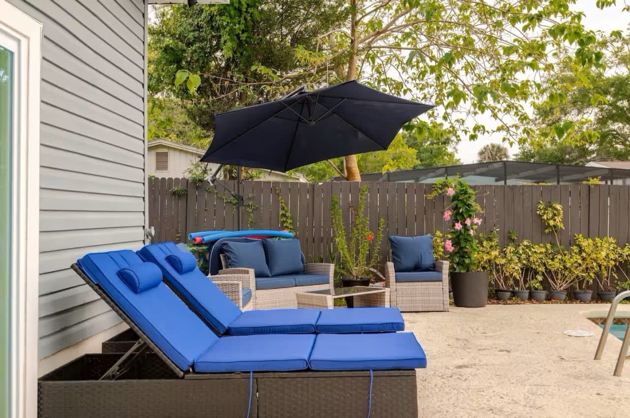 Profile photo 5 of 11