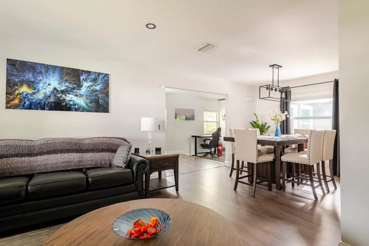 Profile photo 6 of 11