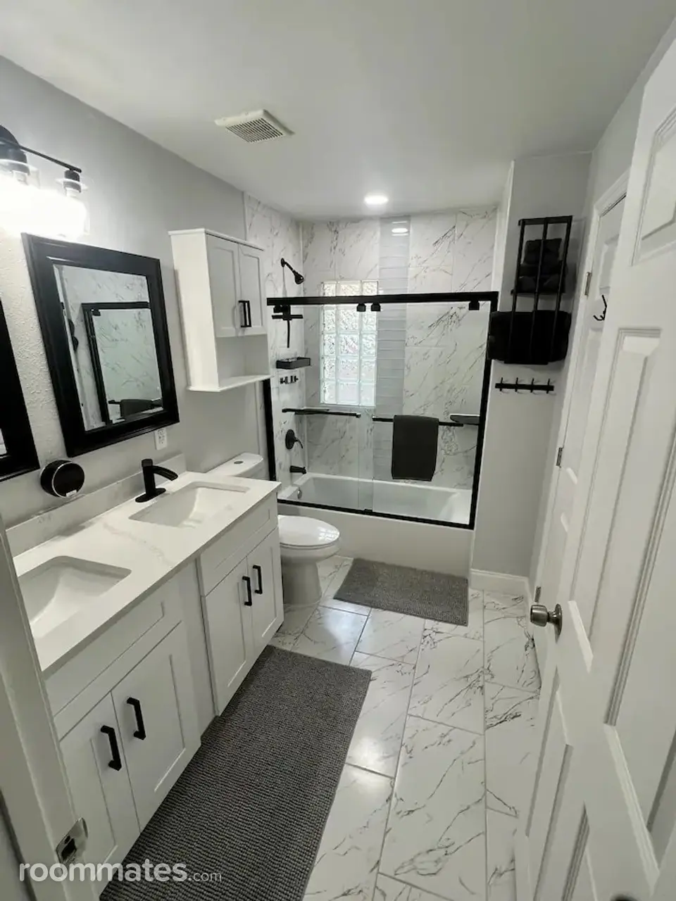 Profile photo 2 of 11