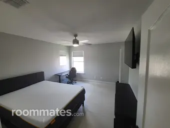 Room for rent in Orlando, FL $900, house