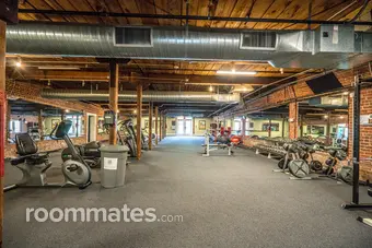 Room for rent in Raleigh, NC $1500, condo