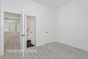 Room for rent in Atlanta, GA $900, house