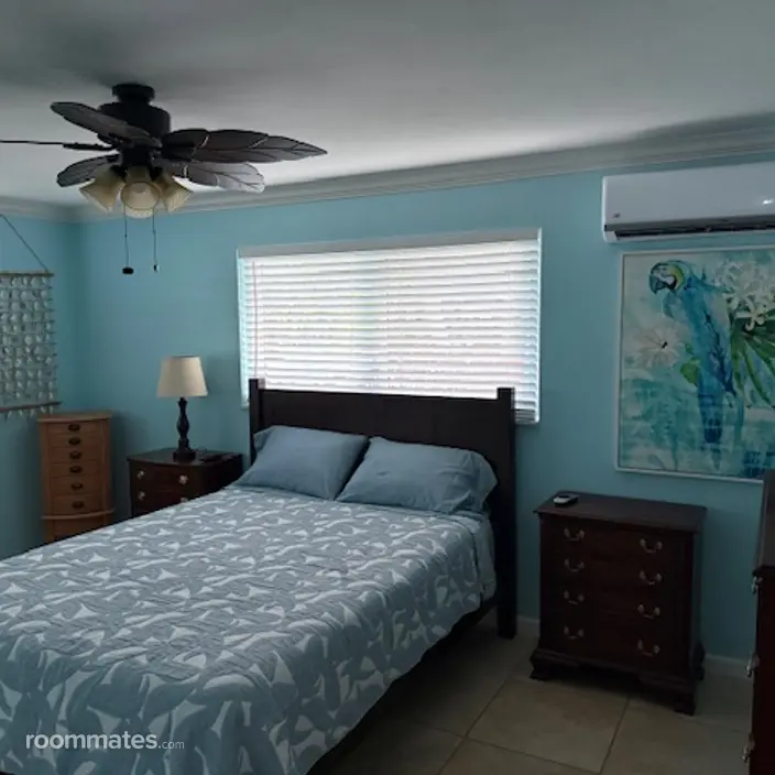 Room for rent in Jupiter, FL $1300, house
