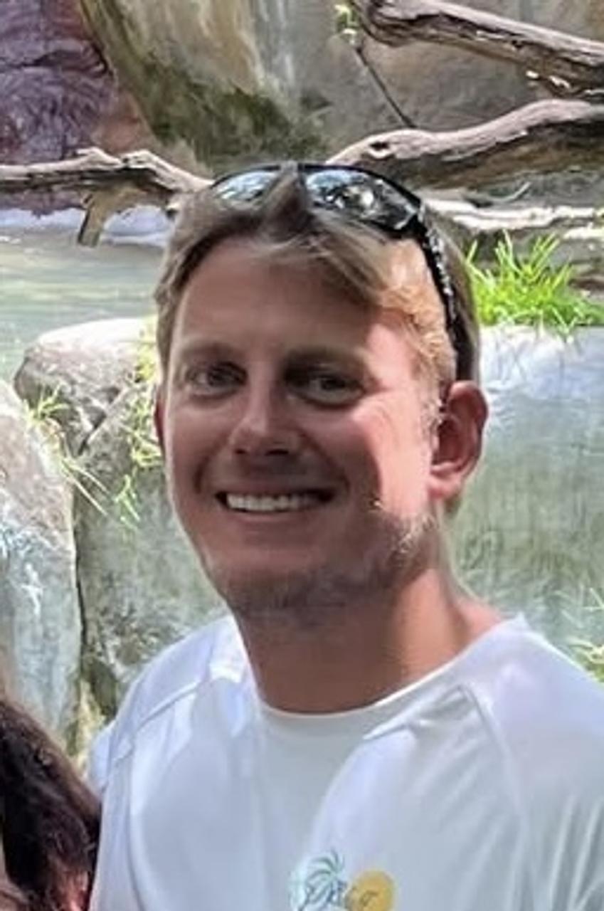 Profile photo 10 of 10