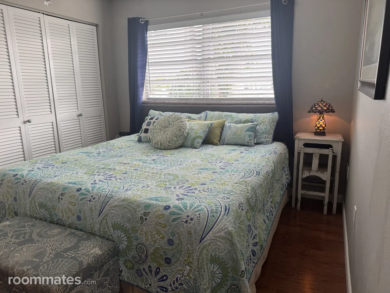 Profile photo 1 of 7