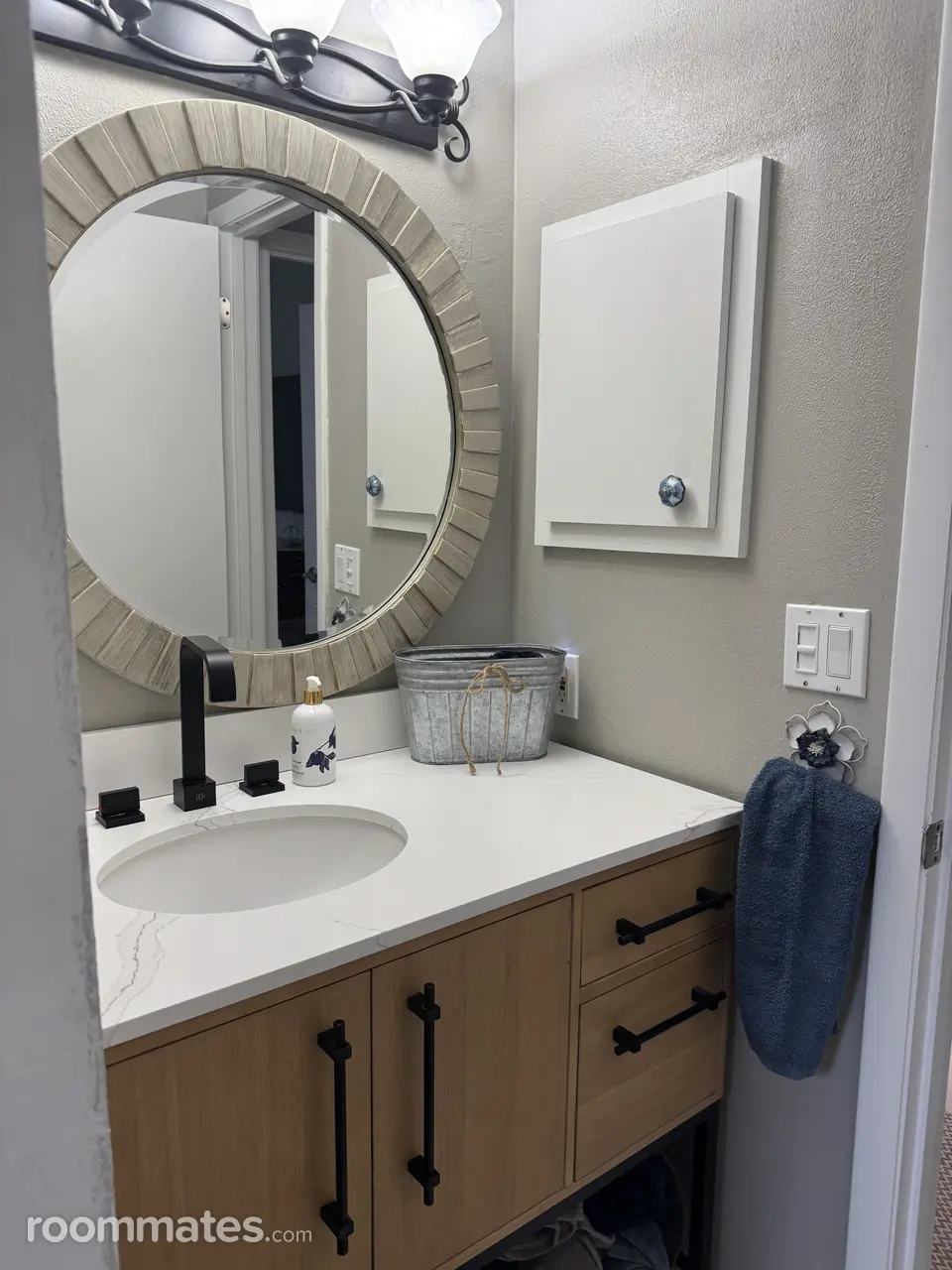 Profile photo 5 of 7