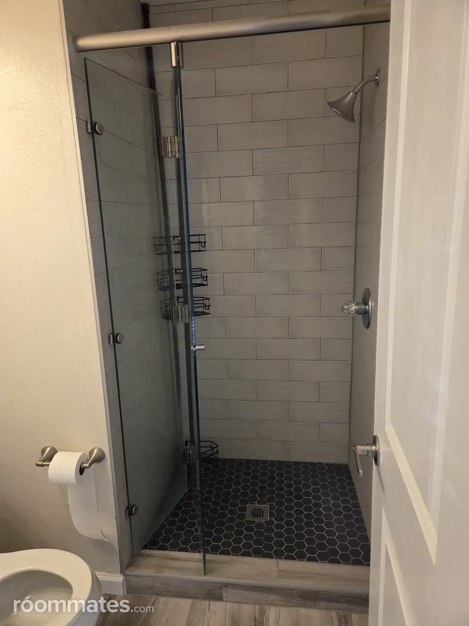 Profile photo 2 of 6