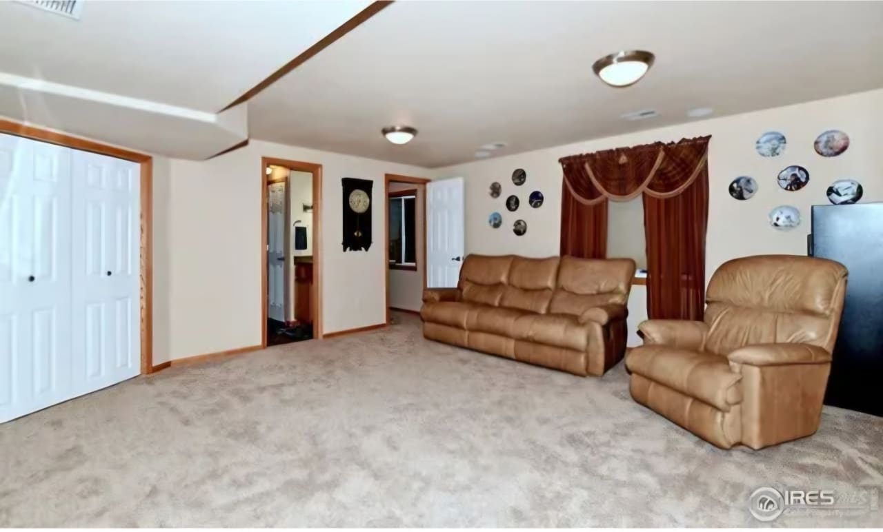 Profile photo 8 of 13