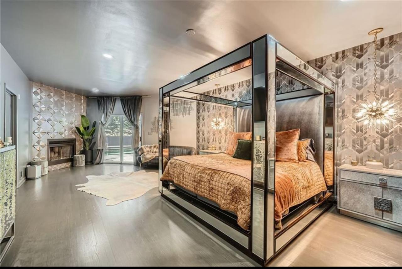 Profile photo 5 of 9