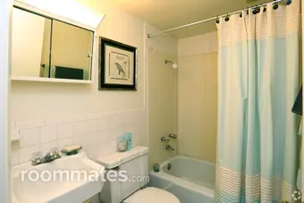 Room for rent in DeKalb, IL $770, apartment