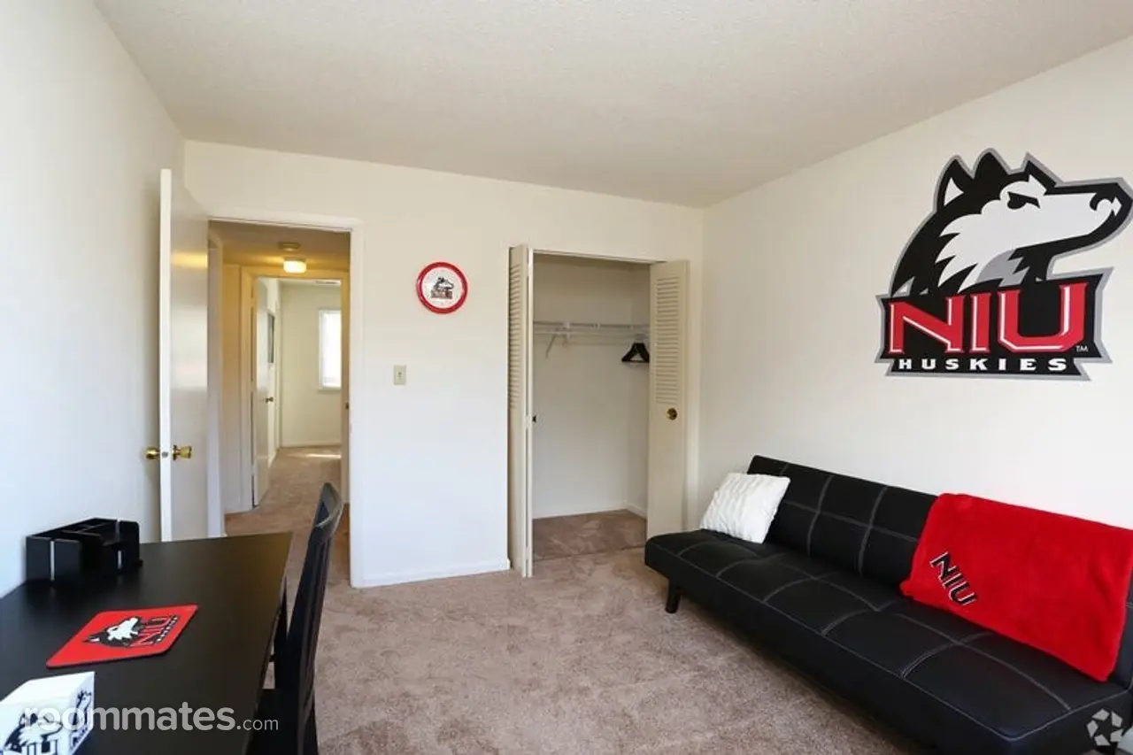 Profile photo 5 of 10