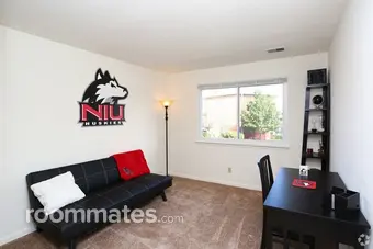 Room for rent in DeKalb, IL $770, apartment