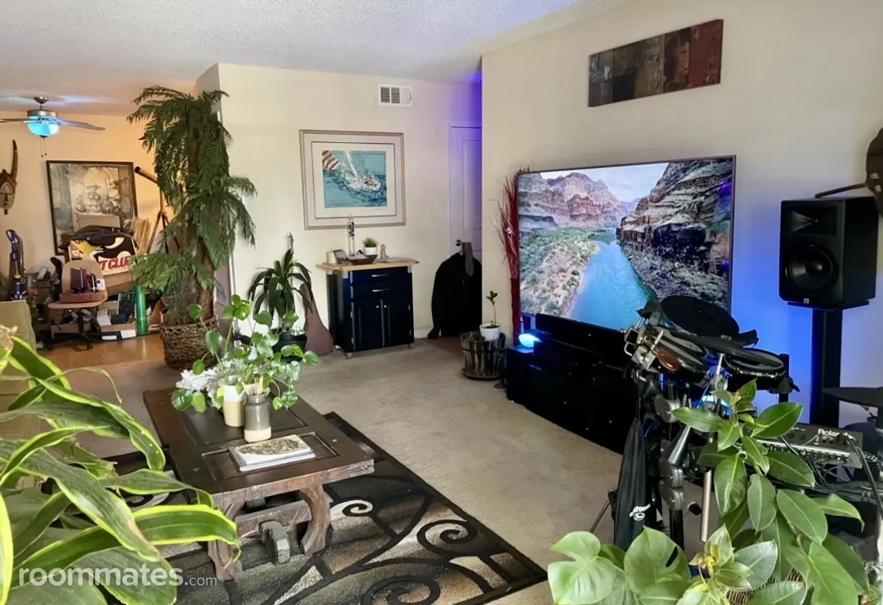 Profile photo 1 of 15