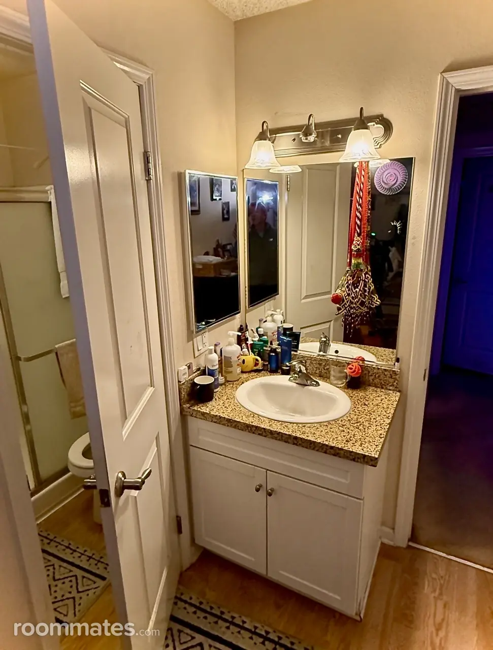 Profile photo 10 of 15