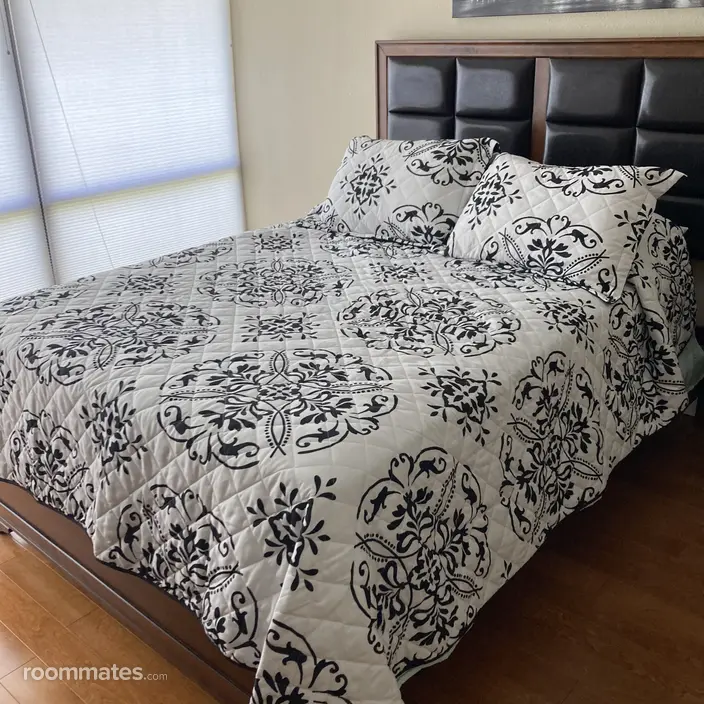 Room for rent in Melbourne, FL $1000, condo