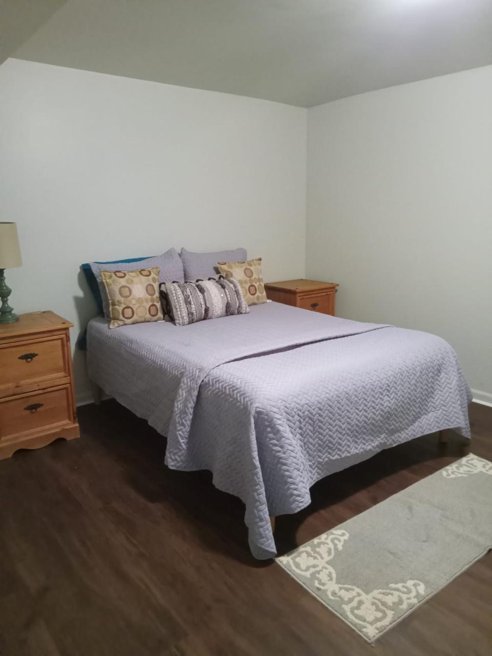 Profile photo 1 of 1