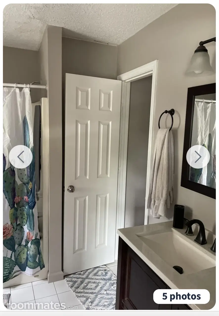 Profile photo 5 of 7