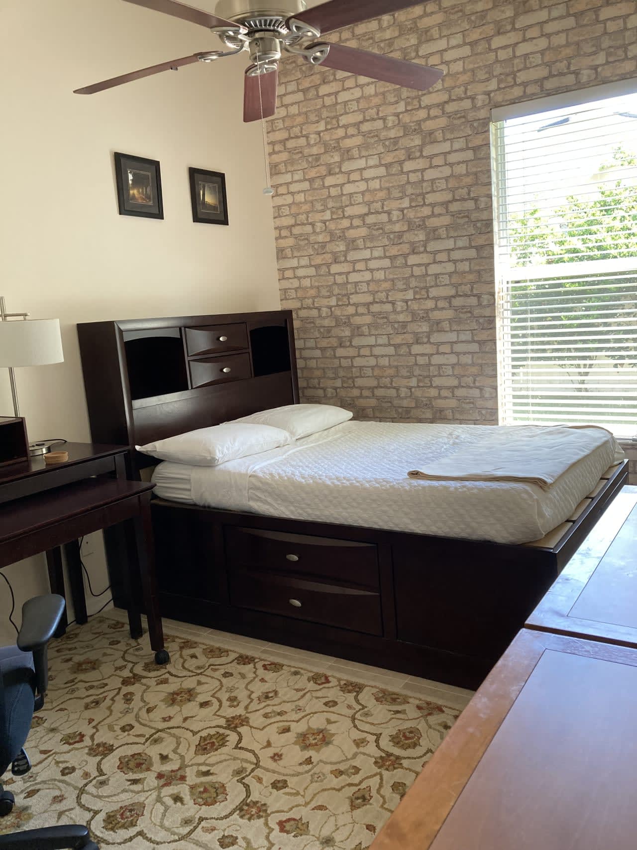 Profile photo 3 of 9