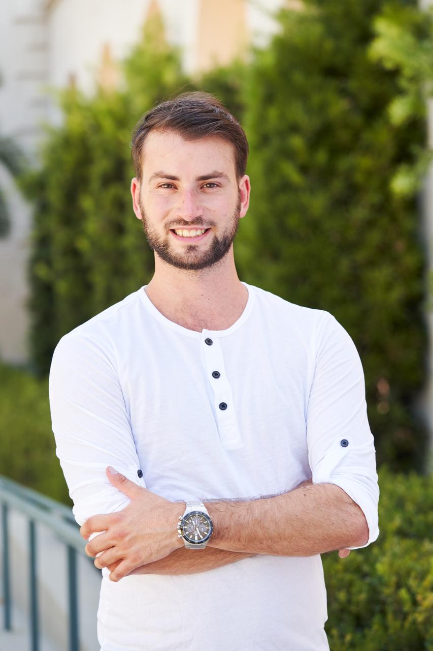 Profile photo 6 of 8