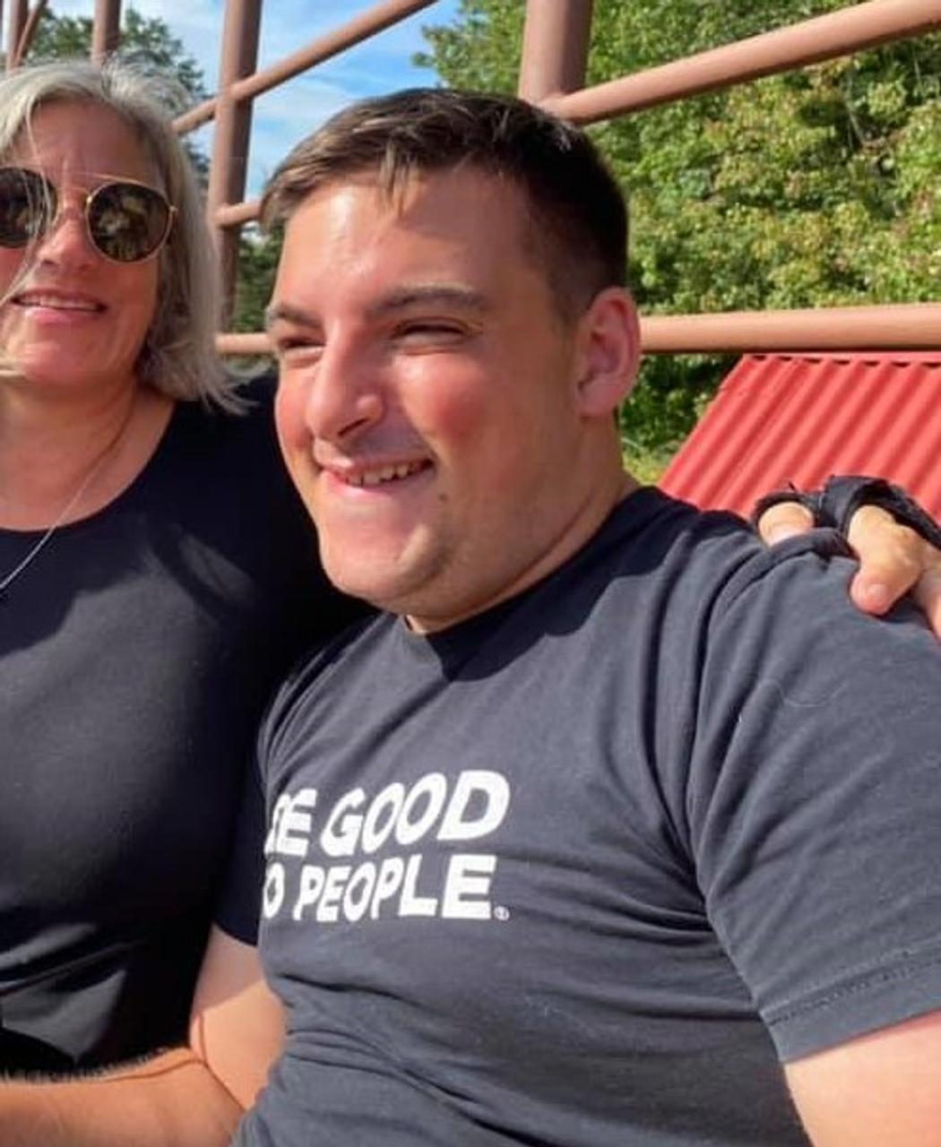 Profile photo 11 of 14