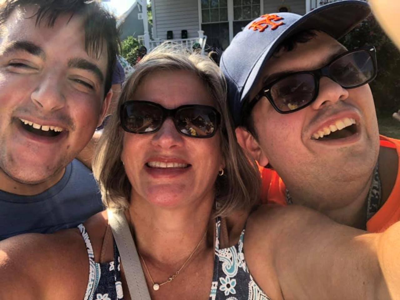 Profile photo 13 of 14