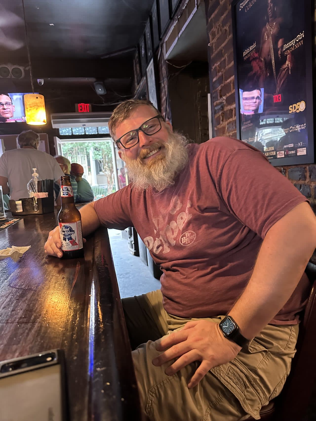 Profile photo 11 of 12