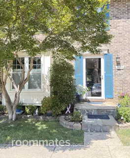 Room for rent in Springfield, VA $750, townhouse