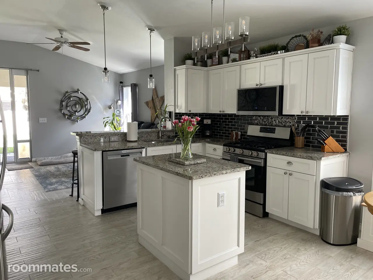 Profile photo 2 of 11