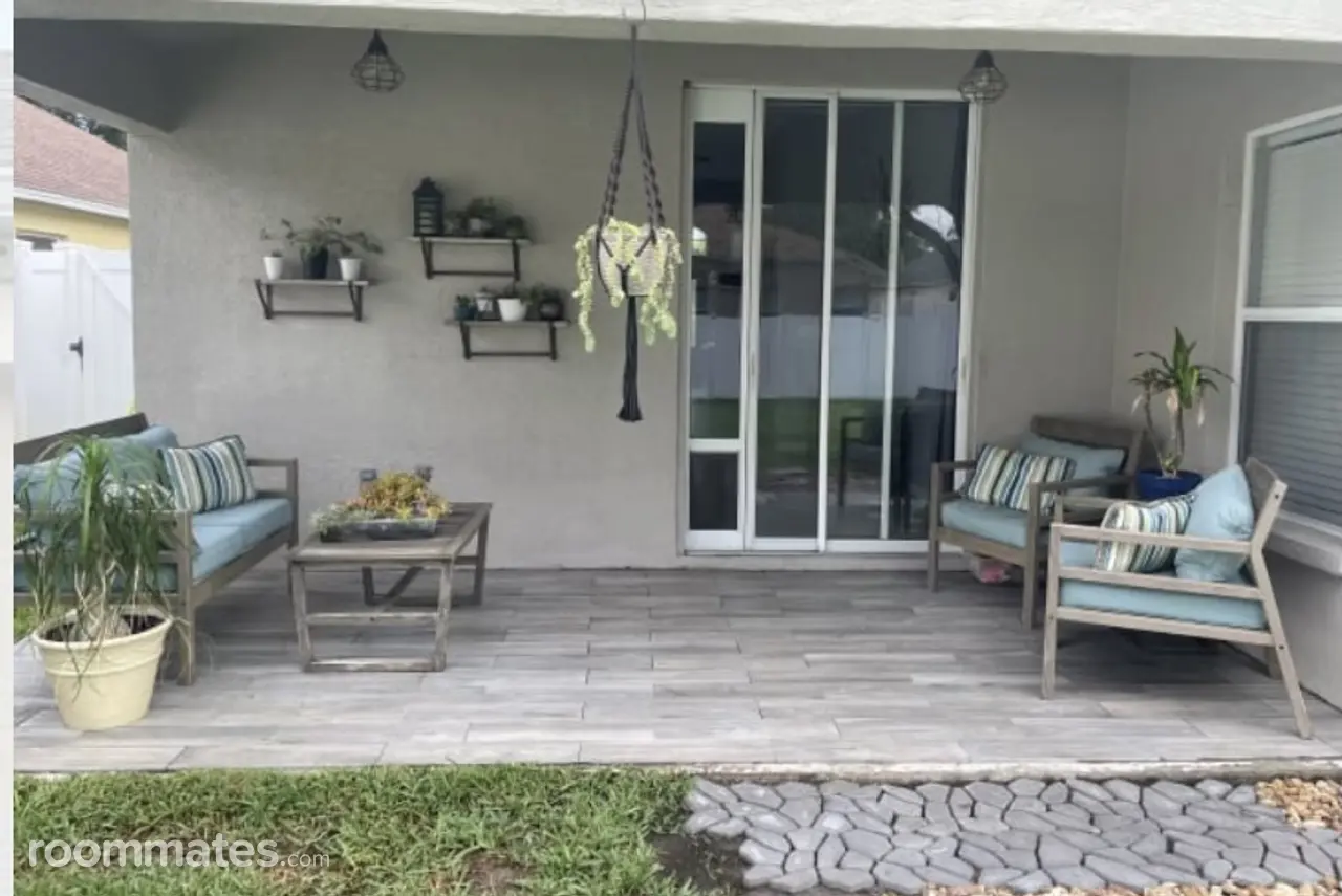 Profile photo 8 of 11