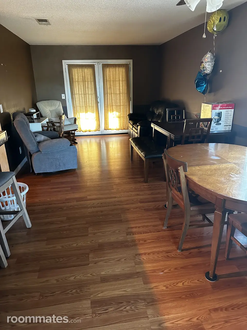 Profile photo 3 of 15