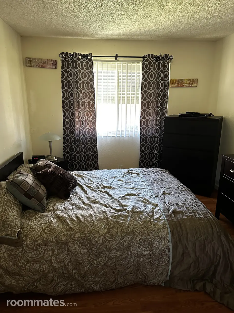 Profile photo 7 of 15