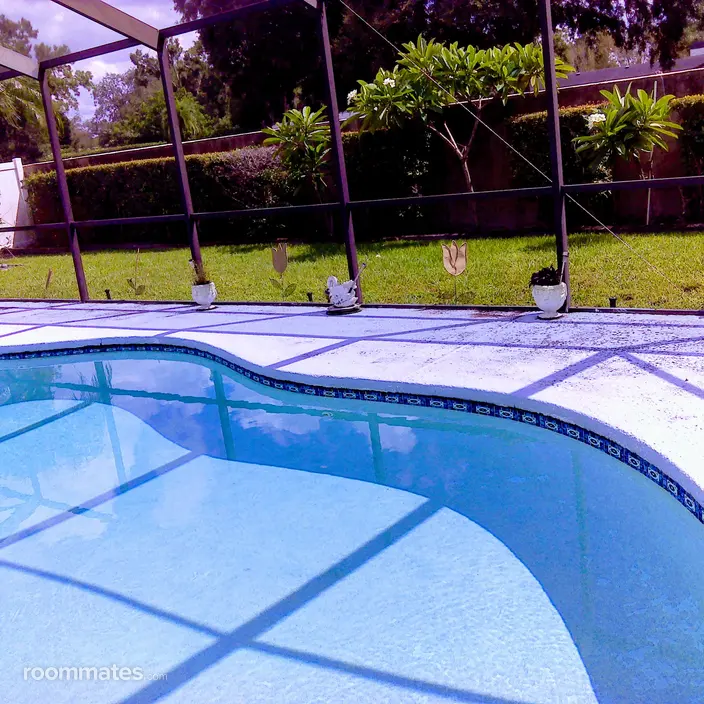 Room for rent in Tampa, FL $900, house