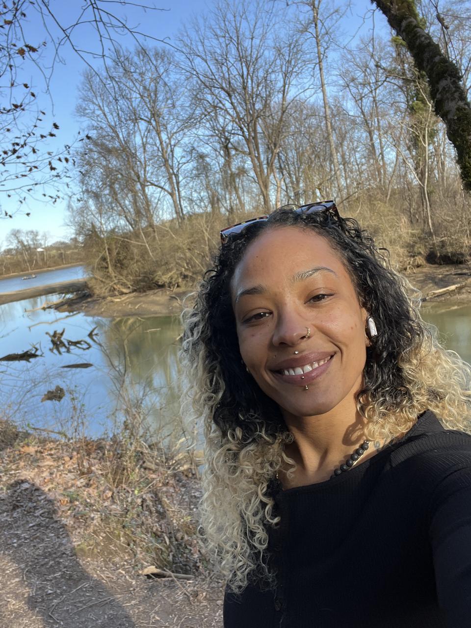 Profile photo 3 of 7