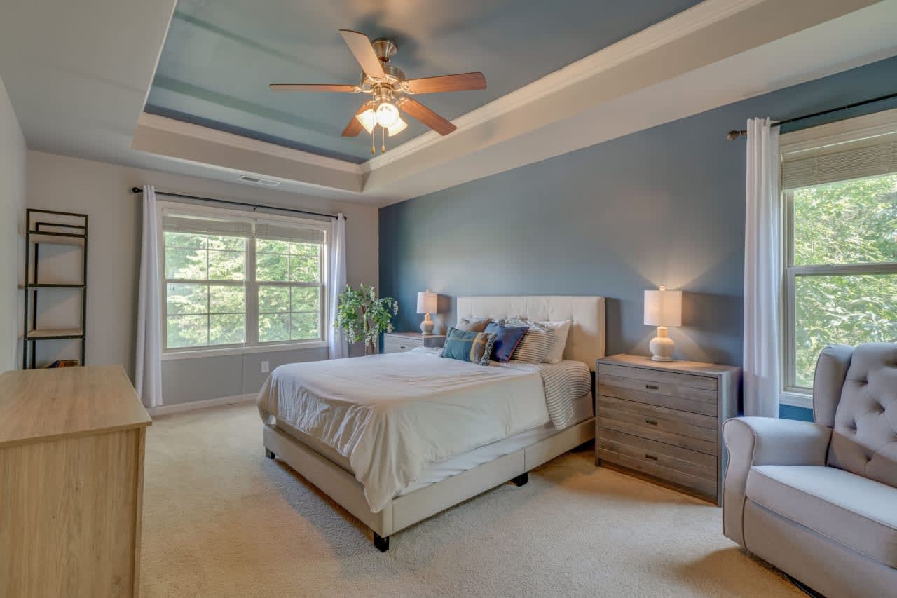 Profile photo 8 of 10