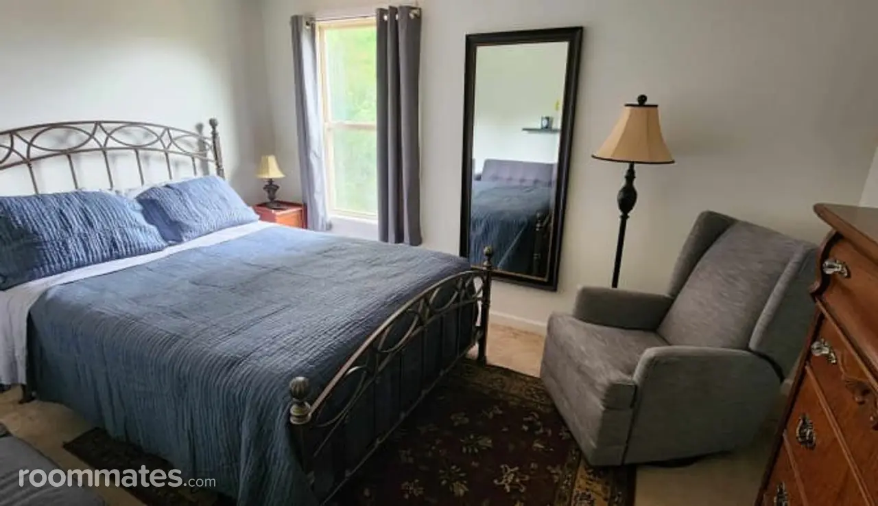 Profile photo 2 of 10