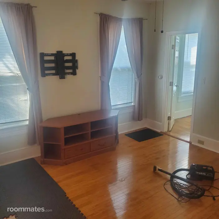 Room for rent in Nashua, NH $800, house